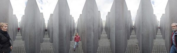 Lost in Contention, 2010, Lambda C-print, diasec, 76 x 250 cm.