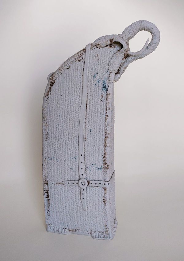 Bishop No:7, 2023, Stoneware, 1240°, 37 x 14 x 8 cm.