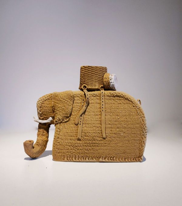 Bishop No:8, 2023, Red clay, 1130°, 15 x 20 x 7 cm.