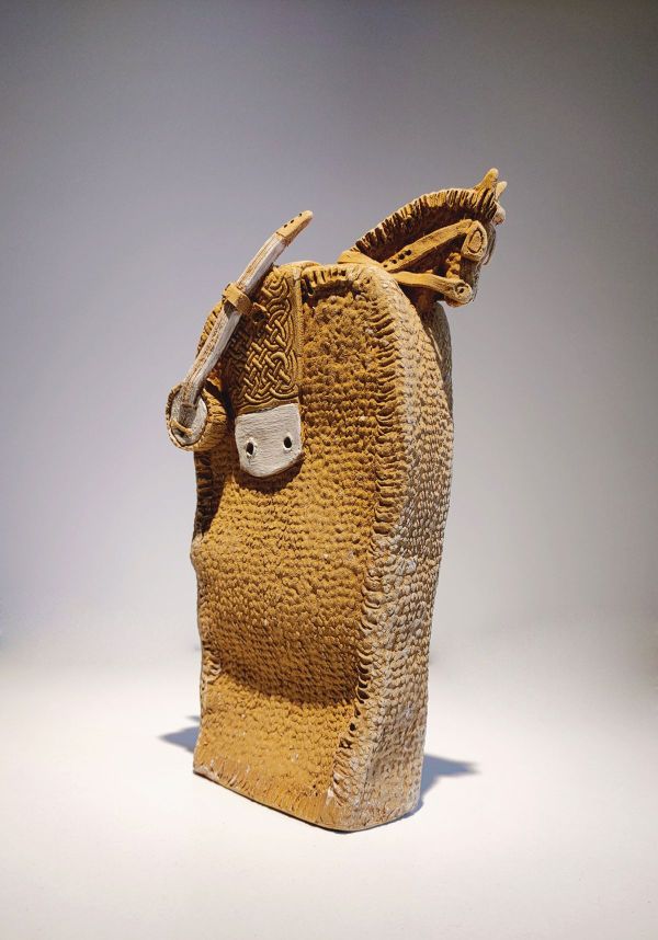 Knights No:13, 2023, Red clay, 1130°, 26 x 16 x 7 cm.