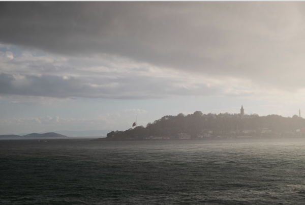 193∞, 2016, Hot, glossy print, 50 x 75 cm.